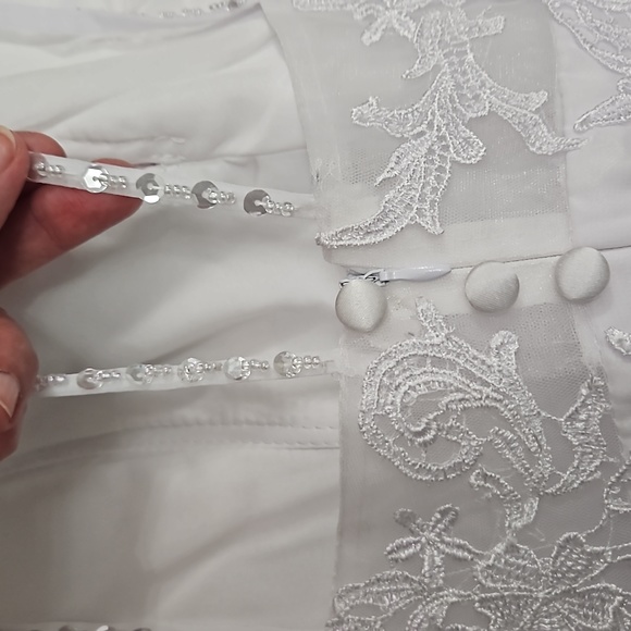 New Gorgeous Wedding Gown - Picture 11 of 17